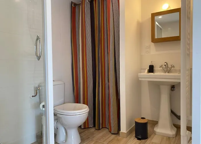 Petite Maison Proche בית נופש *